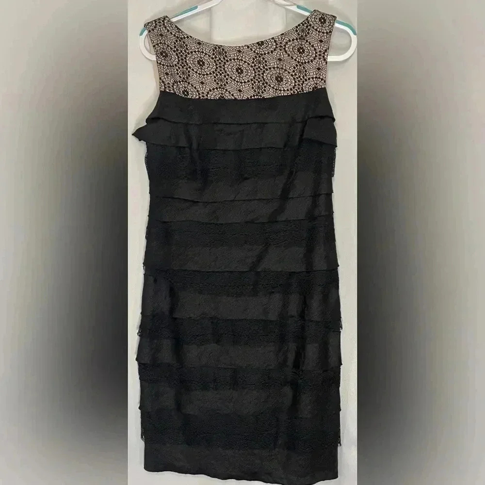 London Times lace embellished sleeveless semi-formal sheath dress